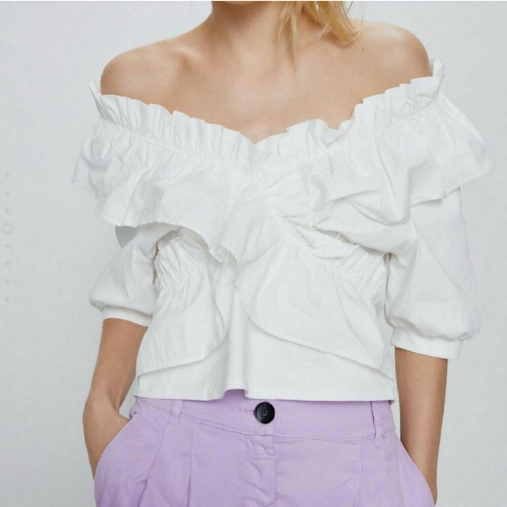 Zara Women's Crop-top Size M NEW WITH TAG!